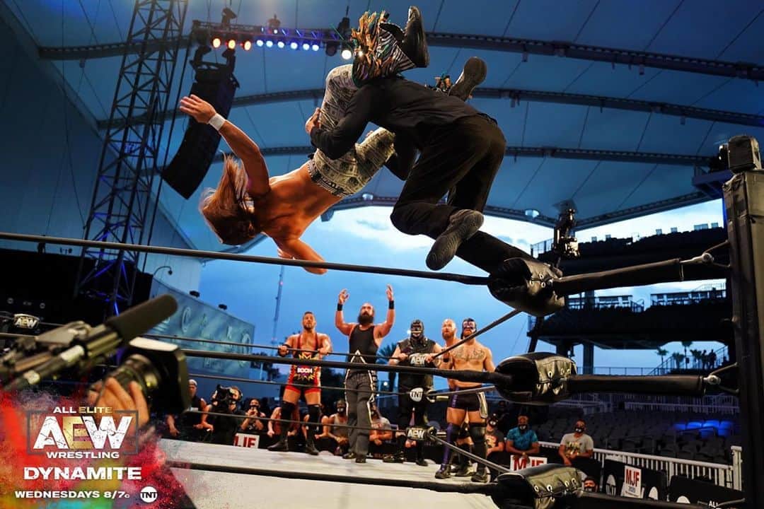 ニック・ジャクソンのインスタグラム：「How about that 12 man tag? Dynamite was great last night. Thanks for tuning in!」
