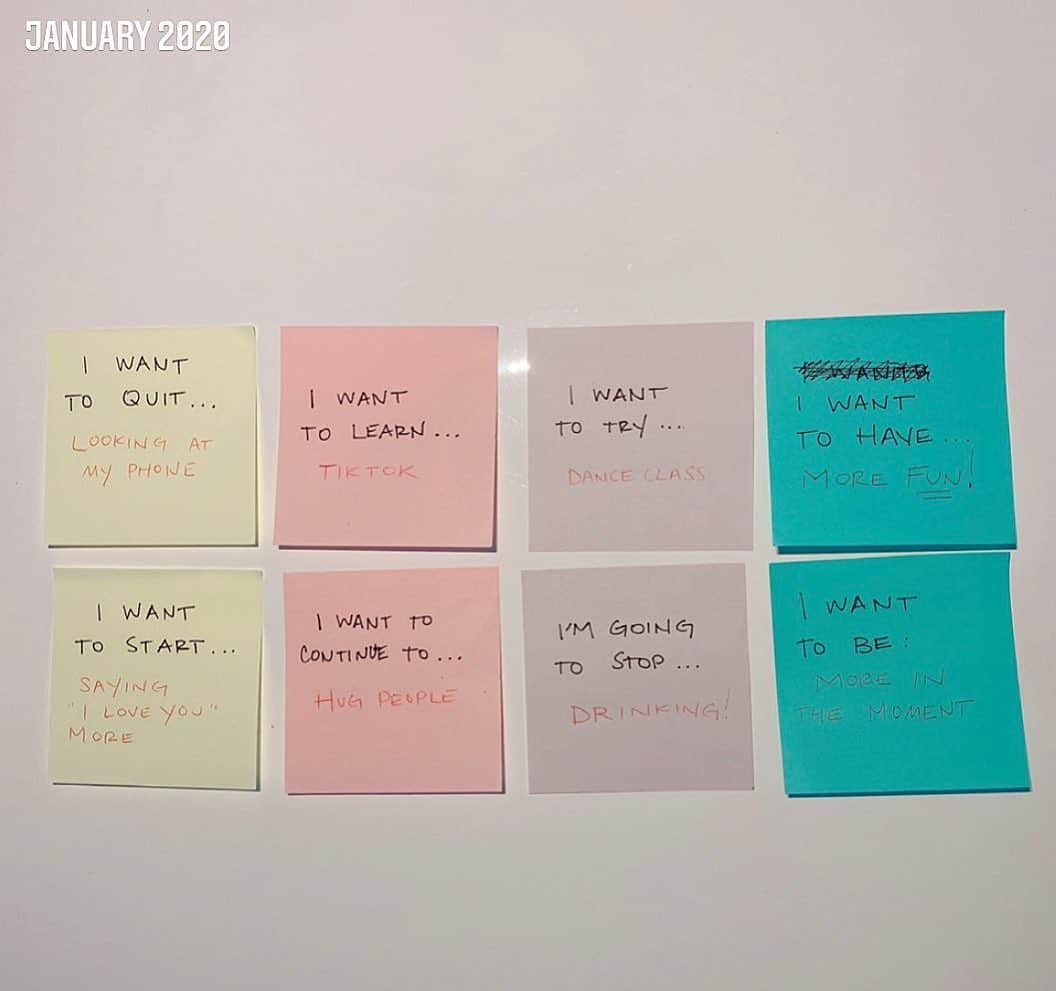 JEN ATKINさんのインスタグラム写真 - (JEN ATKINInstagram)「New 2020 resolutions in August check ✅ Swipe to see the ones i made in Jan and feel free to laugh 🥴 Who else is updating theirs?」8月7日 1時38分 - jenatkinhair