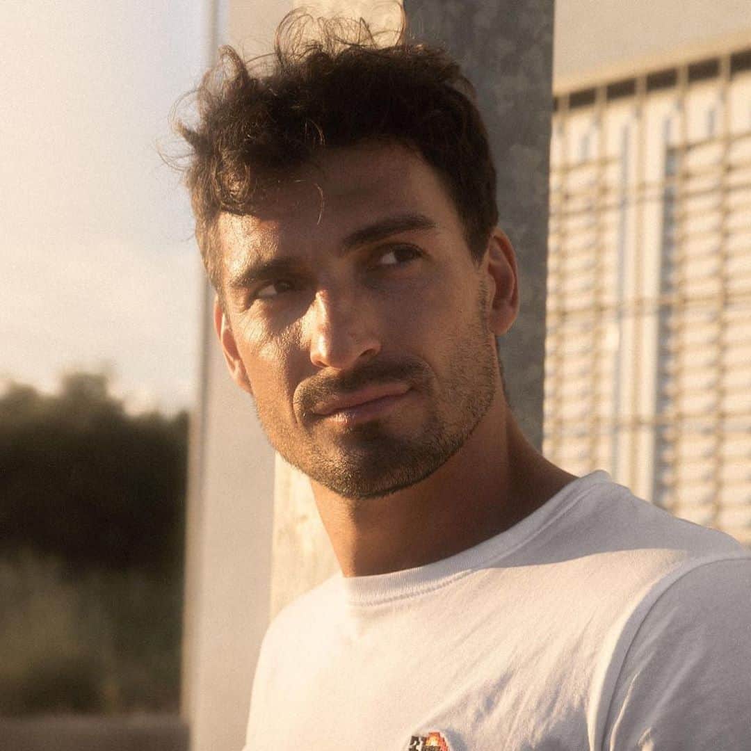 マッツ・フメルスのインスタグラム：「Noch ein kleines Urlaubsfoto (🤳🏼 von @nilszene ) für zwischendurch.」