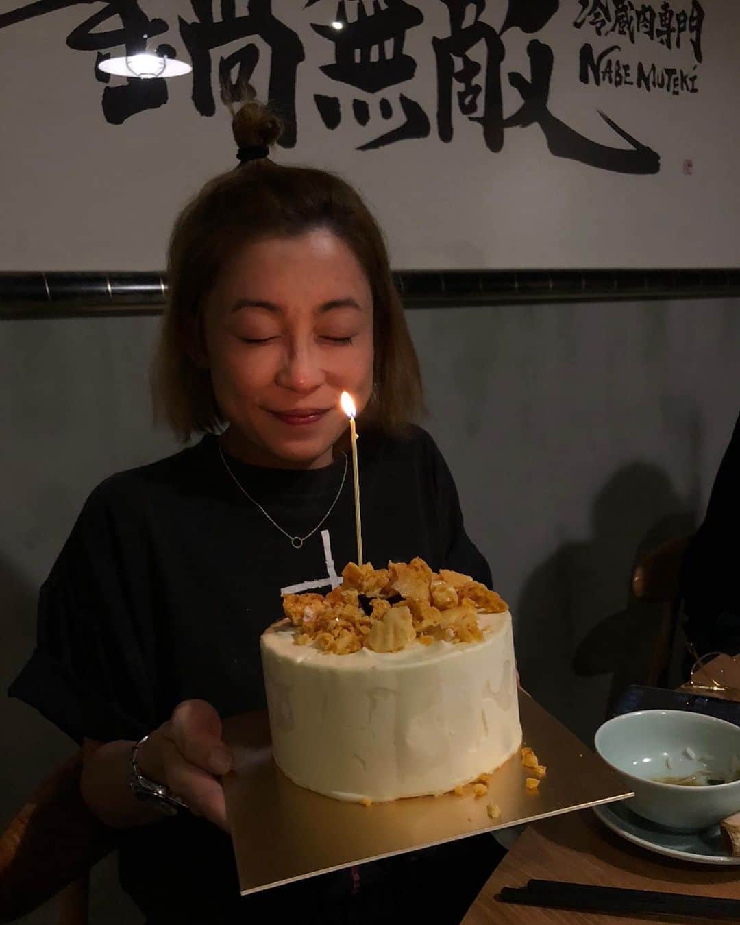 余文樂のインスタグラム：「祝你食得，笑得，訓得，玩得！ 最緊要身體健康~  HAPPY BIRTHDAY DEAR❤️」