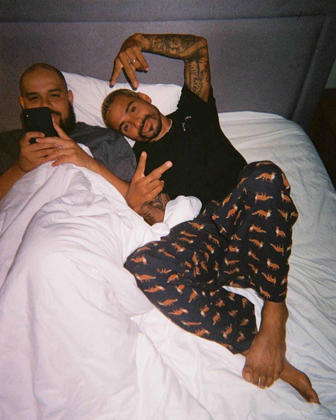 マニー・サンティアゴのインスタグラム：「Birthday Boy @spanishmiketv 🥳 Wouldn’t change a thing, Nothing like capturing the moments. To another amazing year, Love ya mike. 📸: @nolliereel」