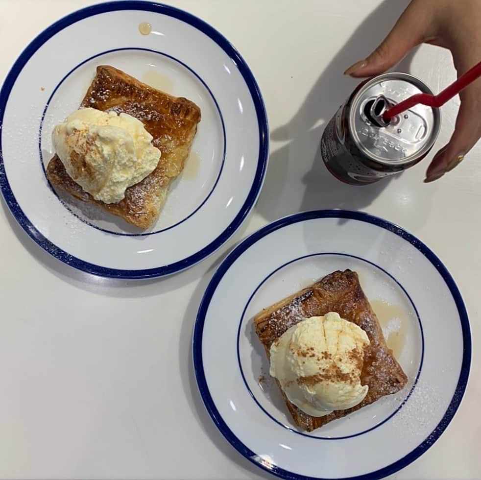 前山奈津巴のグルメインスタ