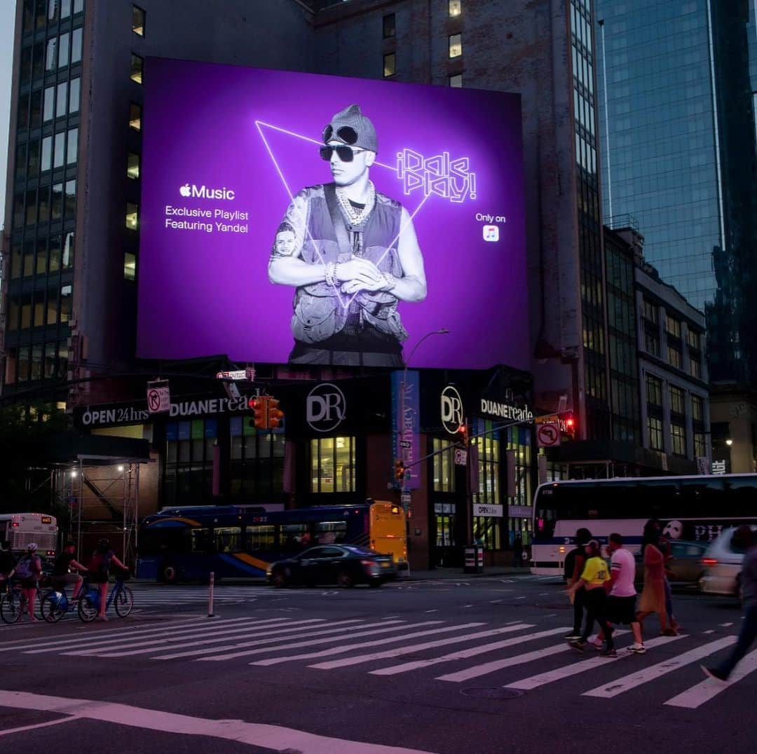 ヤンデルのインスタグラム：「#QCM2 invadiendo Nueva York, Los Angeles, Miami & Atlanta @applemusic @yentertainmentmusic」