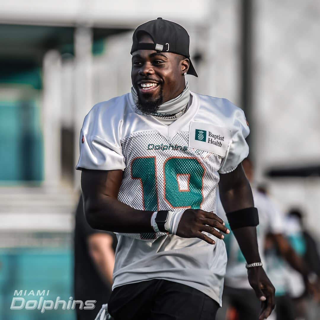 マイアミ・ドルフィンズさんのインスタグラム写真 - (マイアミ・ドルフィンズInstagram)「Joy in hard work ☀️」8月7日 2時30分 - miamidolphins