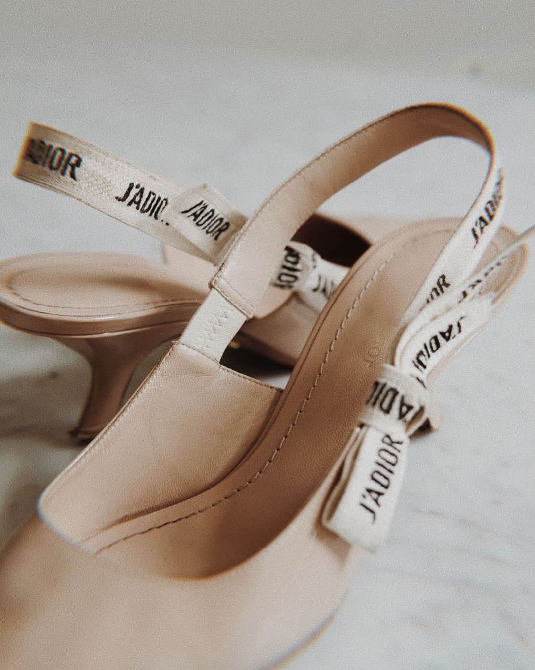 JANICE JOOSTEMAさんのインスタグラム写真 - (JANICE JOOSTEMAInstagram)「My most loved shoes @dior #dior」8月7日 2時33分 - janicejoostemaa