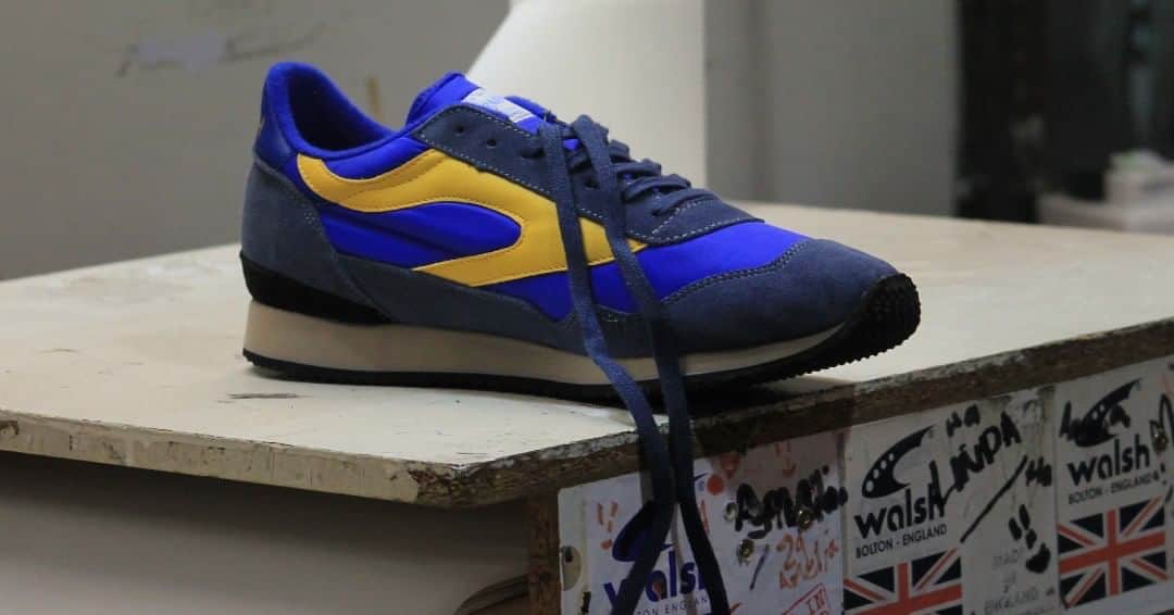 ウォルシュのインスタグラム：「Lockdown Look in our Walsh Ensign Classic Blue 💙 . . . #normanwalshuk #normanwalsh #britishmanufacturing #madeinbritain #ukmfg #shoes #footwear #sneakers」