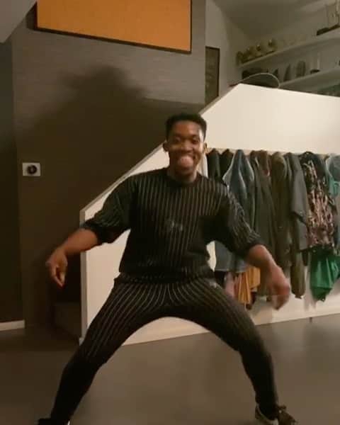 メジャー・レーザーのインスタグラム：「the type of energy we’re all looking for rn #blackisking」