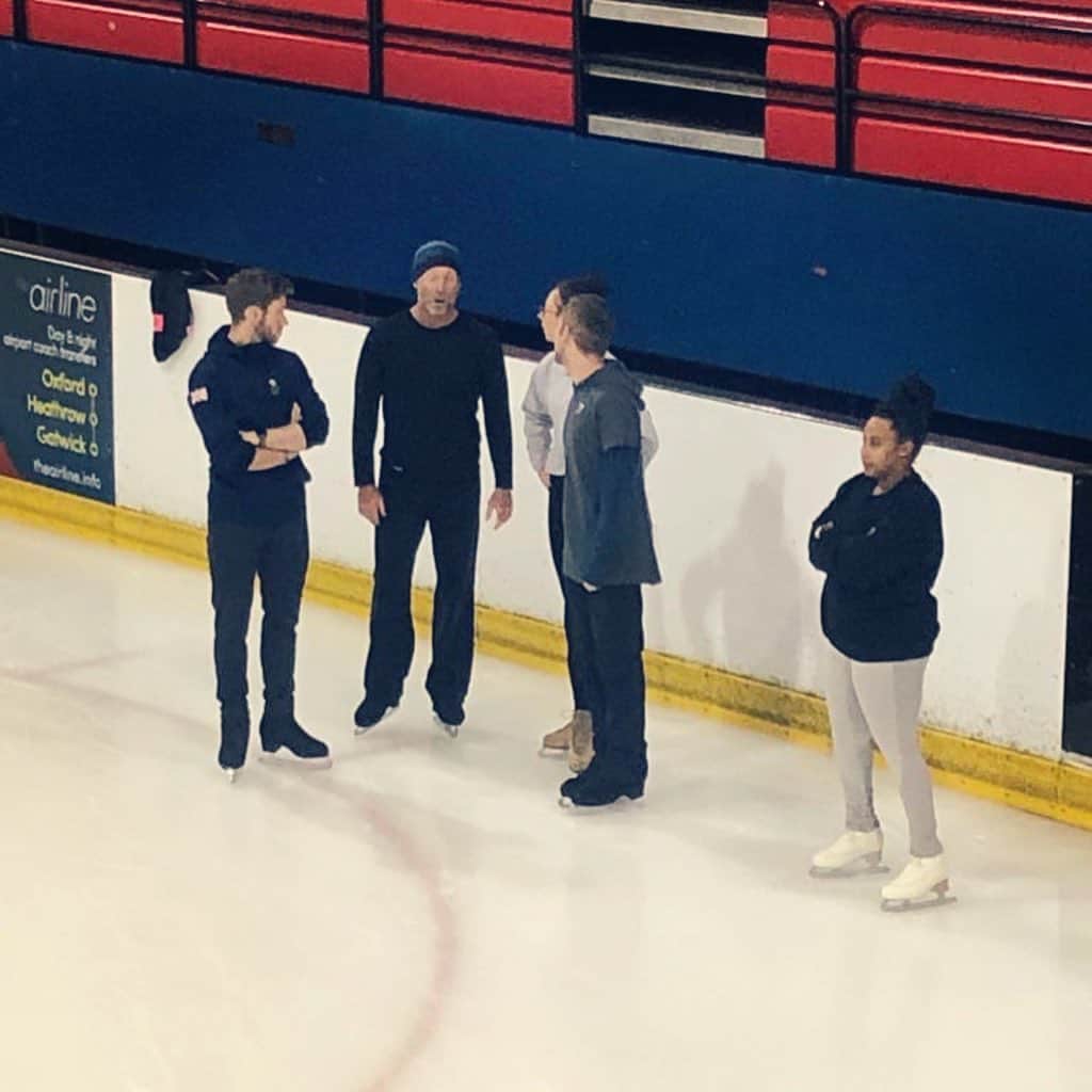 Phil Harrisさんのインスタグラム写真 - (Phil HarrisInstagram)「#throwback to some great times doing what I love.... coaching this SPORT!!! 💪🏼⛸🇬🇧🙌🏼✨❤️ #backontheice #olympicsport #sportnotleisure #hardwork #nomessing #throwbackthursday #figureskating #iceskating #coachlife #jacksonfamily #training #success #funtimes  @britainskates @theskatinglesson」8月7日 3時39分 - phil1harris