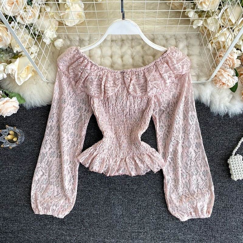 SweetHeart ショップさんのインスタグラム写真 - (SweetHeart ショップInstagram)「レースシャツ ショートブラウス SHC500601  (￥2,880)  新作アイテムか 入荷   #ブラウスコーデ #ブラウス #カラーパンツ #パフスリーブ #クリアベルト #ベルト」8月7日 15時14分 - sweetheartstore0711