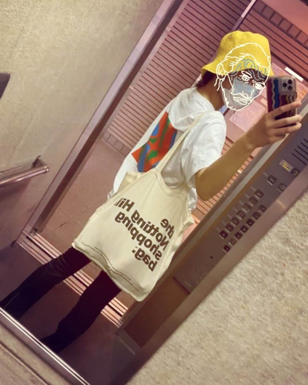 小山桃さんのインスタグラム写真 - (小山桃Instagram)「gogh🌞」8月7日 13時49分 - momoko_pu