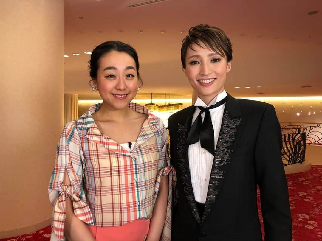 浅田真央さんのインスタグラム写真 - (浅田真央Instagram)「NHK Eテレ　SWITCHインタビュー　達人達 「望海風斗×浅田真央」 8月8日（土）22:00～22:50 どうぞご覧ください。」8月7日 14時00分 - maoasada2509