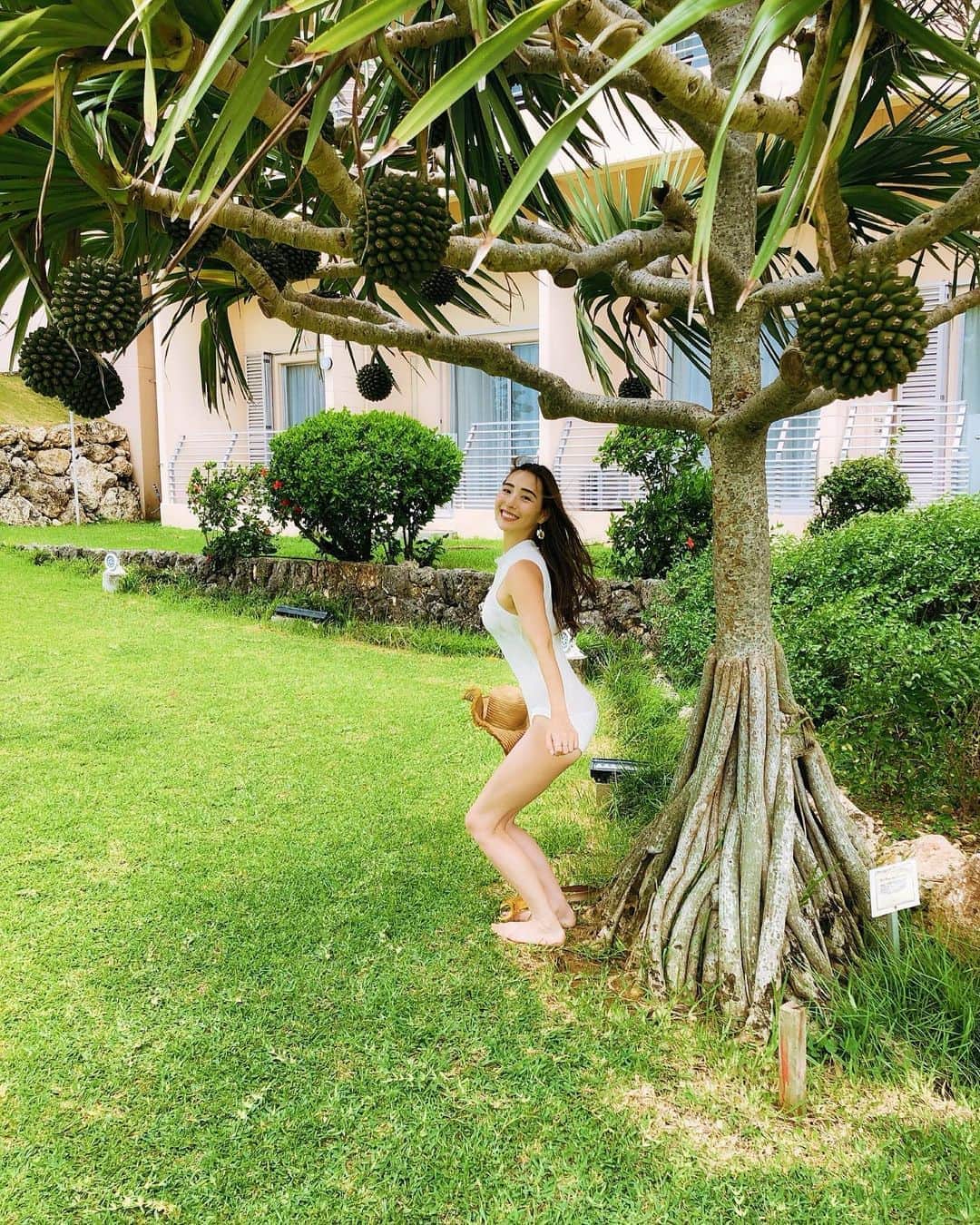 齊藤家澄さんのインスタグラム写真 - (齊藤家澄Instagram)「この木なんの木!!!🌳w  #ビジョビ」8月7日 14時57分 - kanchi_w