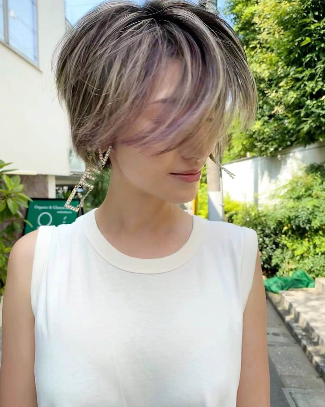 ショートヘアカタログ・紺野 善仙さんのインスタグラム写真 - (ショートヘアカタログ・紺野 善仙Instagram)「#バングパープル 🔮 @oc.ym  #紺野ショート」8月7日 15時05分 - nori190