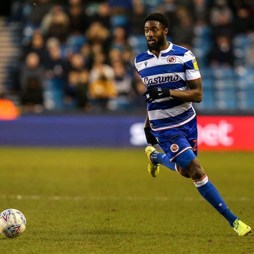 タイラー・ブラケットのインスタグラム：「Thank you @readingfc for EVERYTHING!!!  The great moments and ESPECIALLY in my difficult moments... its through these which allowed me to grow and improve as a player and a man. To some of the players ive created ties with and staff. I will always be greatful! I WILL keep on improving and enjoying this gift God has given me!😁  ⚽️💙  MY journey continues! 👏🏾🙏🏾🔥 🙌🏾 #godsplan」