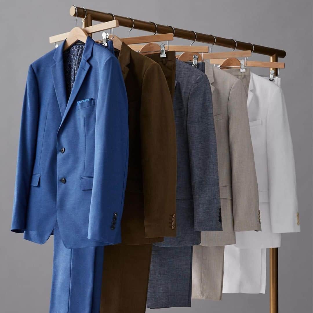 ペリーエリスのインスタグラム：「Every man has different needs, so we made suits to fit into your lifestyle. Machine washable, total stretch, or linen - we've got you covered. #lifereadysince1976」