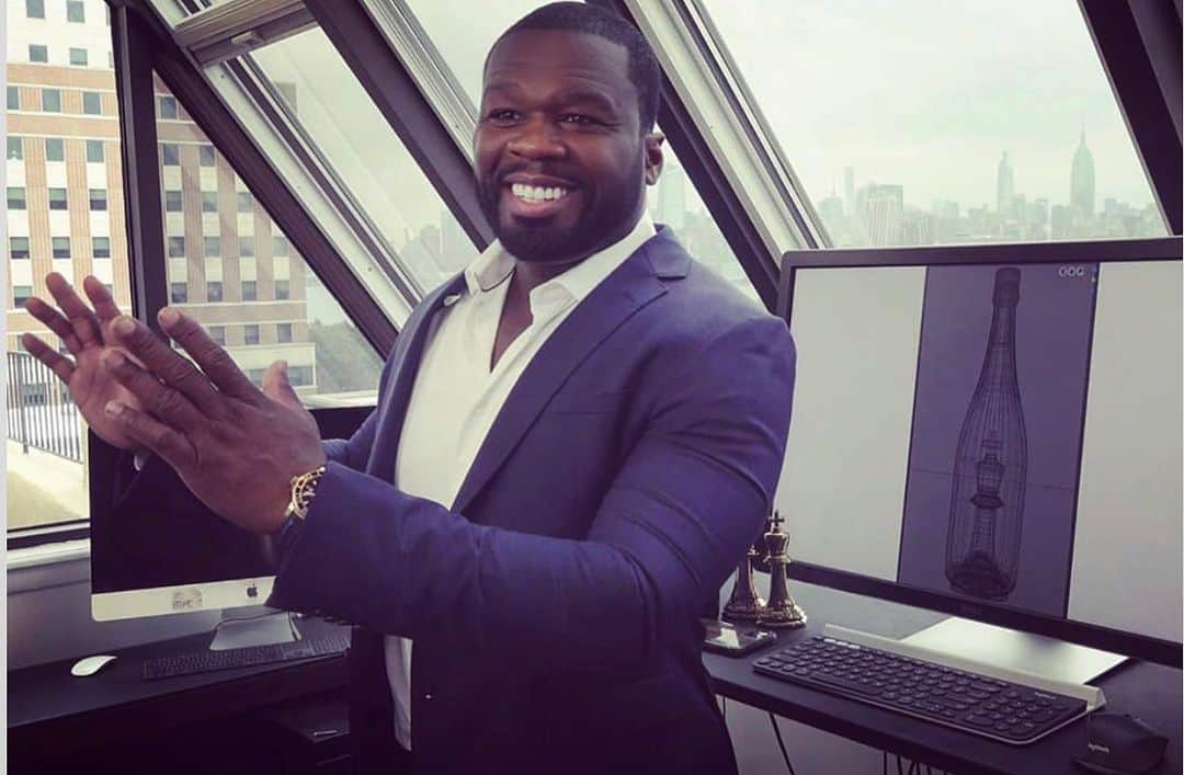 50セントさんのインスタグラム写真 - (50セントInstagram)「Say God is good all the time, ok you’re off to a good start now. Success that was step 1 #bransoncognac #lecheminduroi」8月7日 8時04分 - 50cent