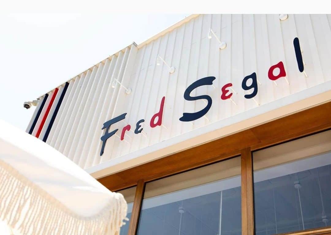 Fred Segalさんのインスタグラム写真 - (Fred SegalInstagram)「We are excited to welcome you back to @fredsegalmalibu tomorrow, August 7th at 10am! Come in to check out over 30 new brands in men's and women's as well as a store refresh! We've missed you and look forward to seeing you soon! ❤️  #fredsegal #fredsegalmalibu #malibu #malibuvillage #malibuca #malibucalifornia」8月7日 9時45分 - fredsegal