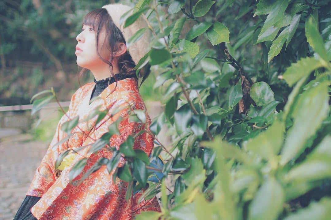 井上麗夢のインスタグラム：「🌻﻿ ﻿ 最近、お昼寝にはまってます﻿ ﻿ #ポートレート﻿ #夏休み﻿ #井上麗夢﻿ #浴衣」
