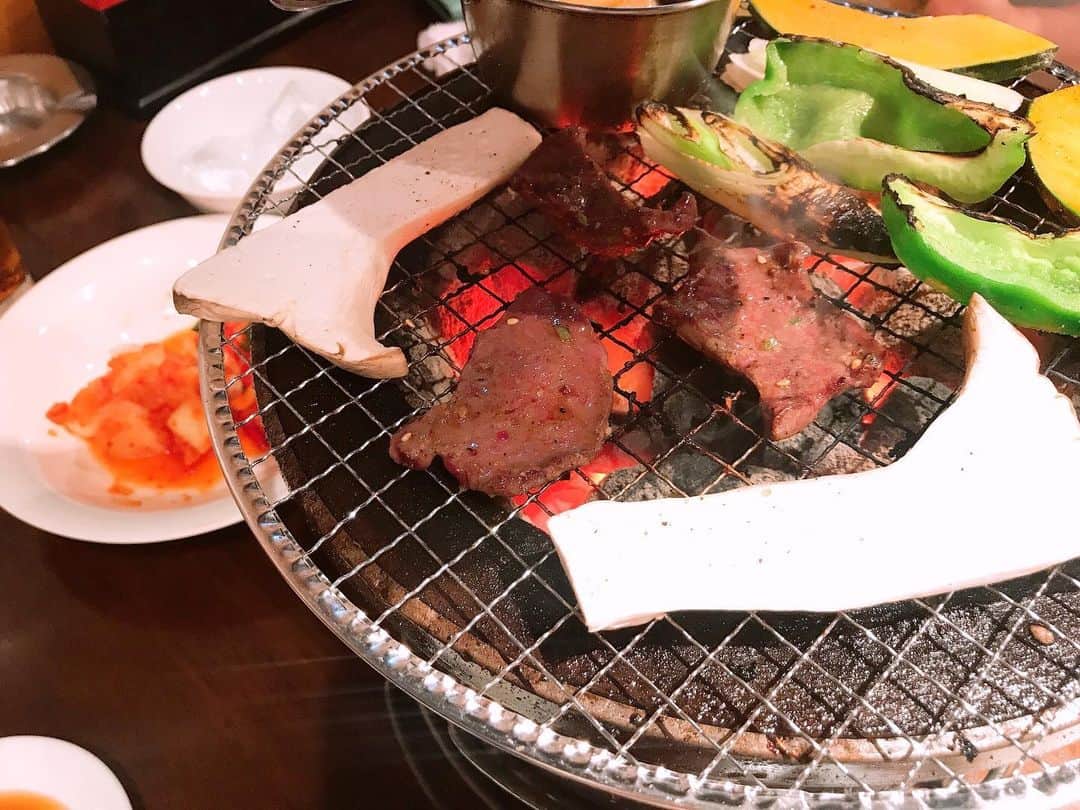 西村紗也香さんのインスタグラム写真 - (西村紗也香Instagram)「.﻿ #きょうのさやかごはん﻿ 7/22(水)﻿ #朝ごはん﻿ 朝から松盛さんの素麺😍❤️﻿ 鶏ハツの煮物が主菜！﻿ ﻿ #昼ごはん﻿ カジキの煮付け🐟﻿ ﻿ #夜ごはん ※写真なし﻿ ジム行ってヨガ行って﻿ 終わってから友達とイタリアン🍝🍻﻿ ﻿ 7/23(木)﻿ #朝ごはん﻿ 母が焼いてくれた米粉のバナナパン🍌﻿ ﻿ #昼ごはん﻿ 蒟蒻麺と中華麺のハーフ&ハーフで﻿ 冷やし中華✨﻿ 麺類のときは、栄養バランスが偏りやすいので﻿ おかずは魚のメニューを入れるように意識します♡﻿ デザートに佐藤錦🍒﻿ ﻿ #夜ごはん﻿ 豆腐ハンバーグと鶏ハツ🐔﻿ ﻿ 7/24(金)﻿ #朝ごはん﻿ ポークピッツと卵のソテーみたいなもの☺️﻿ デザートにキウイ🥝﻿ ﻿ #昼ごはん ※写真なし﻿ 回転寿司でひたすら海老🦐﻿ ﻿ #夜ごはん﻿ ハツ、レバー、キムチ、ユッケジャンスープ﻿ 焼き野菜、ハラミ少し、ご飯🍚﻿ ﻿ ﻿ ﻿ ﻿ ﻿ ﻿ ﻿ #食事記録 #食べて痩せる #痩せる #痩せる食べ方 #痩せる方法 #リバウンドしないダイエット #リバウンド #ご飯を食べて痩せる #栄養管理 #食事管理 #コロナ太り #ダイエット #ダイエット仲間募集 #インスタダイエット #diet #おうちごはん」8月7日 10時16分 - _sayakanishimura_
