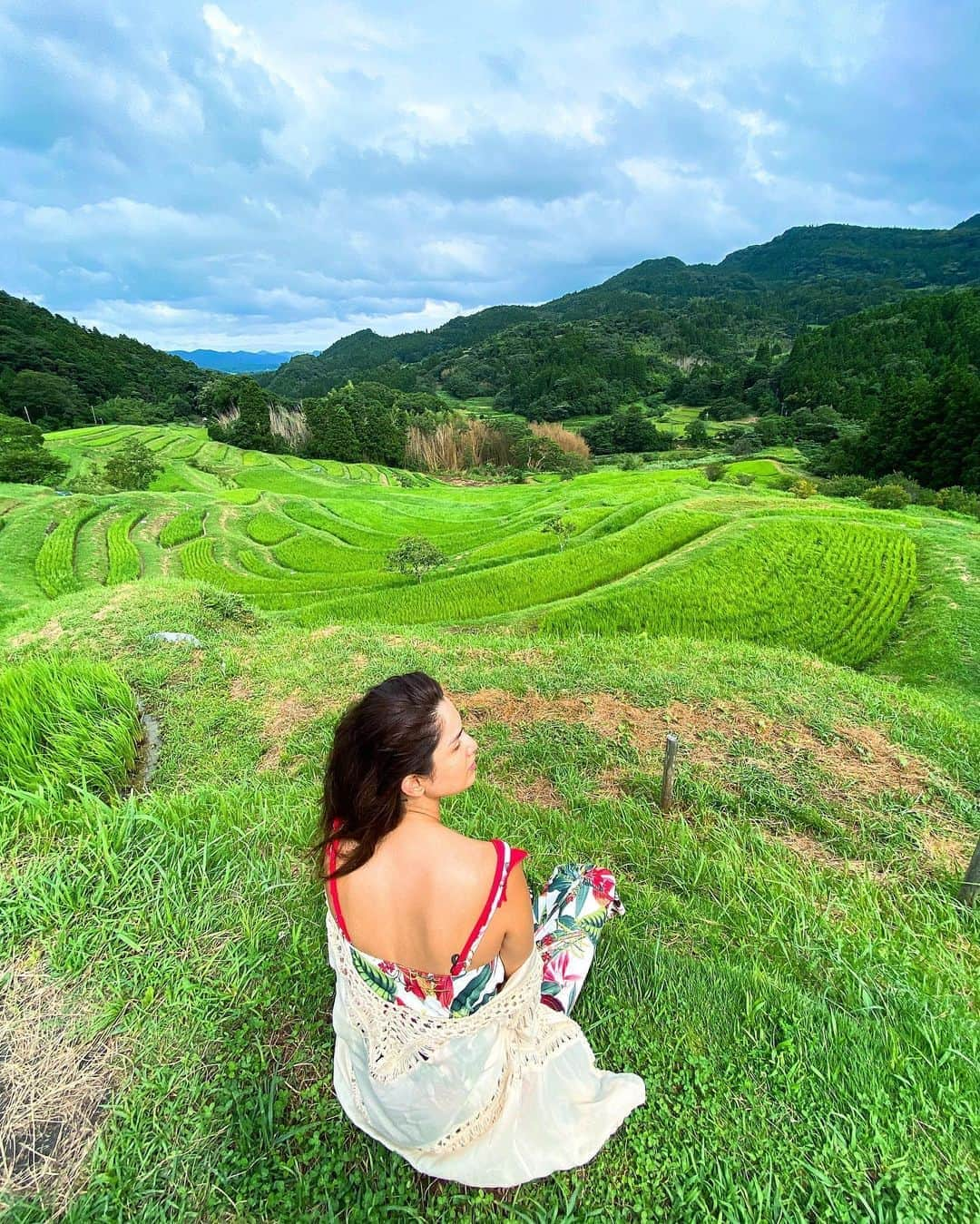 ケリーさんのインスタグラム写真 - (ケリーInstagram)「Reconnecting with Mother Nature 🌎🍃🌳💚 ・ #japan#naturemothernature」8月7日 10時54分 - kellymisawa