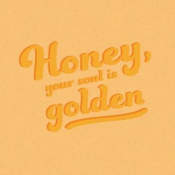 ワイルドフォックスクチュールさんのインスタグラム写真 - (ワイルドフォックスクチュールInstagram)「Honey? Oh, honeyyyyyyyyyyyyyy. @trixiemattel⁠ #wildfoxcouture」8月7日 11時01分 - wildfoxcouture