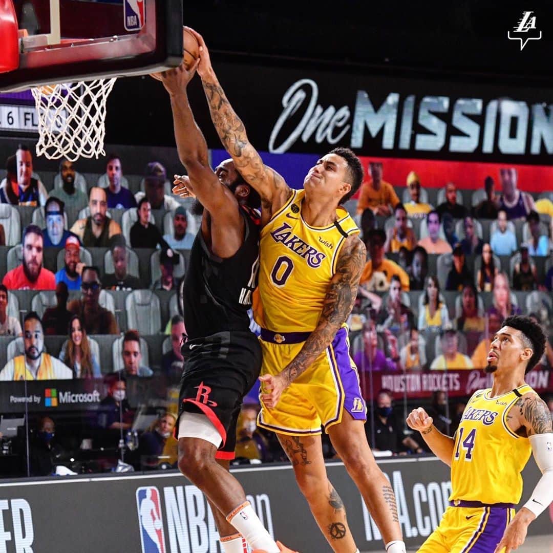Los Angeles Lakersさんのインスタグラム写真 - (Los Angeles LakersInstagram)「Creative Spark 💥 #KuzControl」8月7日 11時37分 - lakers