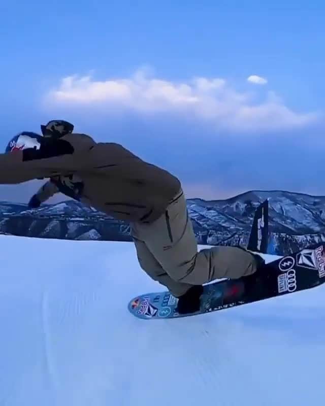 ボルコムのインスタグラム：「@marcuskleveland smooth as butter! 🔥  #truetothis 📹  @petterulsletten」