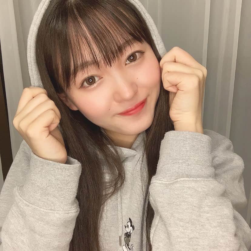 藤本りの加のインスタグラム：「コロナが怖くてあまり外に遊びに行けず、、写真がない😭 ・ 2枚目からはいつも配信で応援して下さる皆様へ、少しずつですがメッセージを書いたので、ぜひ読んでいただけると嬉しいです🌱🤍いつもありがとうございます🥰 ※一気に全員は大変なので、定期的に皆様へ1人1回は必ずメッセージ書いていきます☺️待っててください、 ・ #ミスコン #東洋大学 #ミスミスターコンテスト #夏休み #自分時間 #配信 #コメント #ありがとう #🤍#Instagram #instagood #likeforlikes #l4l #instalike #summer #summervacation」