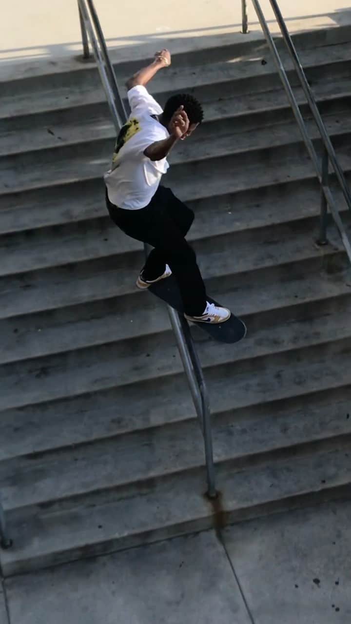 スラッシャーのインスタグラム：「🏆 @ishodwair 📹 @t_huff」