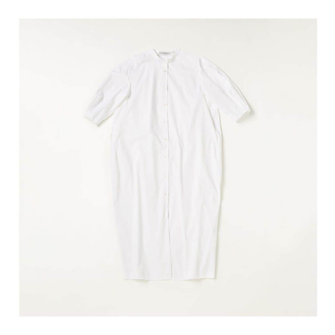 エリオポールのインスタグラム：「. 2020 Pre Fall Collection . SHIRT DRESS [HÉLIOPÔLE] 26,000yen+tax . 高めの位置の切り替えにより、膨らみが出る立体的なバックシルエット。ミニマムですが、丸く優しい印象のシャツワンピースです。 . . . #HELIOPOLE #エリオポール #2020aw #autumn #selectshop #fashion #style #shirtsdress #ワンピース」
