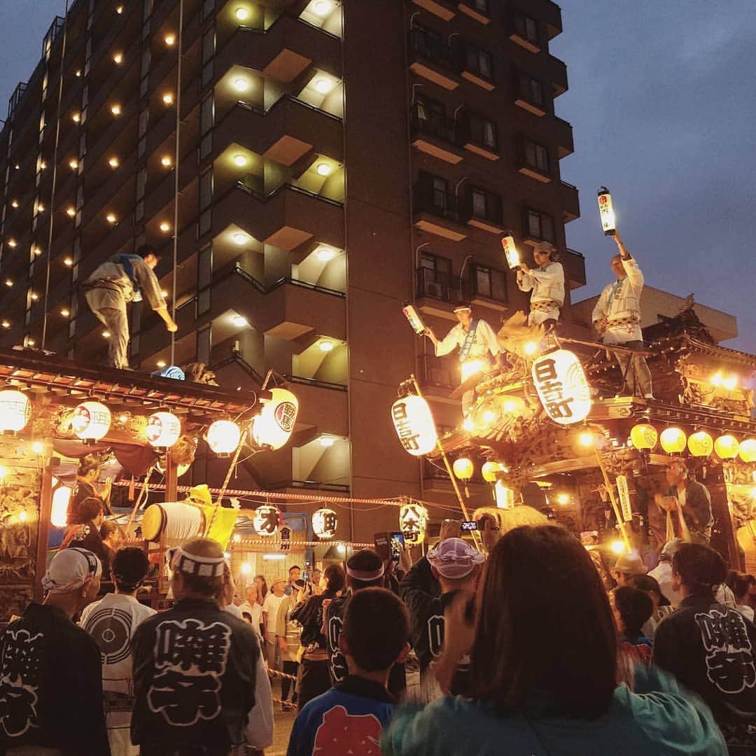 日本工学院さんのインスタグラム写真 - (日本工学院Instagram)「過去に、八王子祭りのボランティアに参加して、撮った写真です🎇 . . 「#日本工学院」をチェック！！ 学生が投稿したリアルな日常風景を見ることができますよ！ . . #nihonkogakuin #専門学校 #日本工学院八王子専門学校 #日本工学院専門学校 #学生投稿写真 #若きつくりびと #八王子市 #八王子祭り #八王子祭 #八王子まつり #八王子 #祭り #祭 #山車 #囃子 #御輿 #担ぐ」8月7日 13時01分 - nihonkogakuin