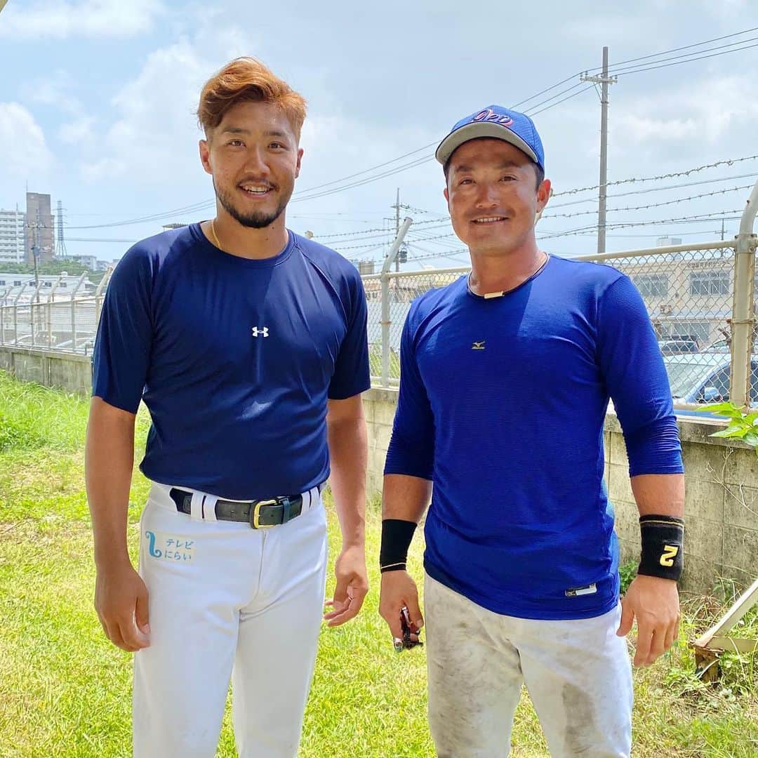 のインスタグラム：「僕が高校生の頃、 甲子園で活躍されていた憧れのスーパースター。  沖縄で対戦させて頂けるとは 思ってもみませんでした！  僕らの世代でこの人を知らない人はいないでしょ！！  #金城長靖 さん #沖電野球部  #琉球ブルーオーシャンズ」