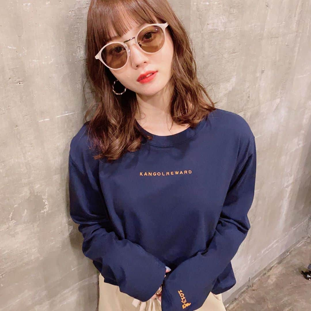 高橋有紀さんのインスタグラム写真 - (高橋有紀Instagram)「nanamiちゃんとkangolコラボ TシャツもロンTも可愛くて ビール持ってるの最高🦘🍺笑 #hairmake #osakana_yuki  #nanami」8月7日 23時12分 - osakana_yuki