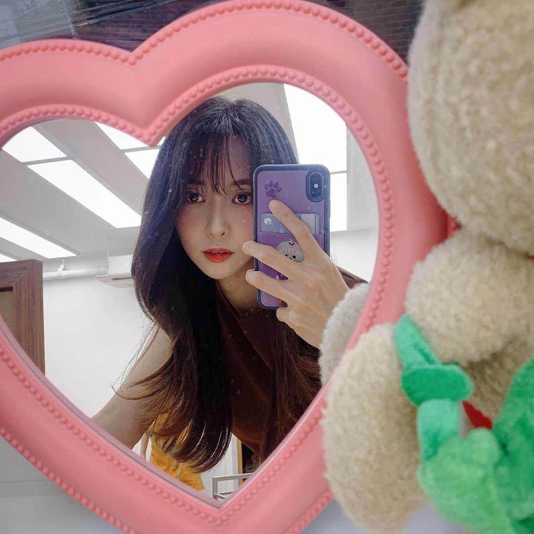 のインスタグラム：「💇🏻‍♀️💗」
