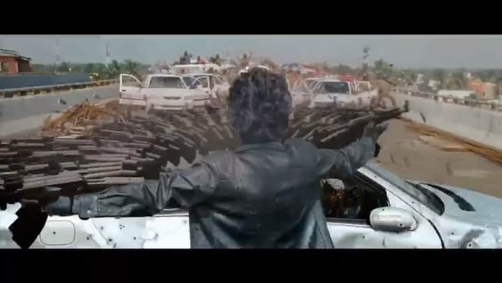 ウィル・アイ・アムのインスタグラム：「Imma Bout 'bout to go, go Rambo... Feelin' like cobra, commando... Up in the spot to the more shots...(drank) Now I'm 'bout to reload the ammo...(woo!) Live life like a vandal.., No detox, we lit like a candle...(ah) Straight savage, cannibals, Animals, burn the roof down with the flammables...(woof) We done lost some manners Planet of the apes, we bananas... Manics up in the thick like bandits... We about to blow up, the bitch volcanic... That's Hawaii 5-0... That’s the Stylee I know... Yeah, I got the pyro... I go americano psycho, #THRILLER!!!  How’s this for an #ACTION packed video???🔥🔥🔥」