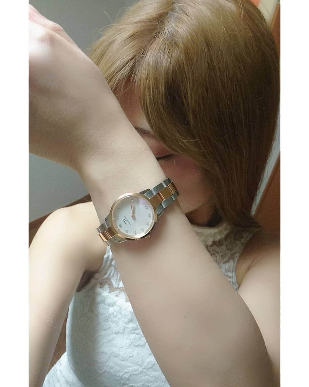 のインスタグラム：「DW🤗とっても可愛いデザイン💓⌚💓 #ダニウェルウェリントン #dw #腕時計 @danielwellington #dwlumine」