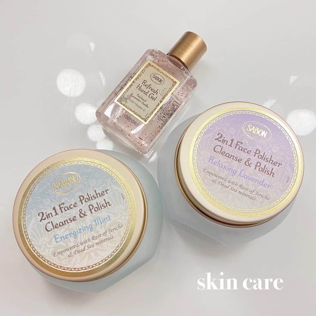 西萌葉のインスタグラム：「🛁 ㅤㅤㅤㅤ フェイスポリッシャー3個目突入🤭 今回は新しくなったものを◎ ㅤㅤㅤ ハンドジェルも必需品☁️ ㅤㅤㅤ #sabon #サボン #フェイスポリッシャー #ハンドジェル #もぱコスメ」