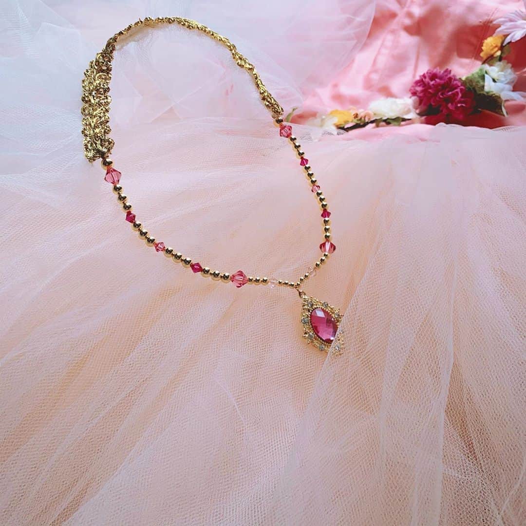 のインスタグラム：「可愛いヘッドドレス。  アガります⤴︎  #バレエ#ヘッドドレス#ピンク #ballet#headdress#pink」