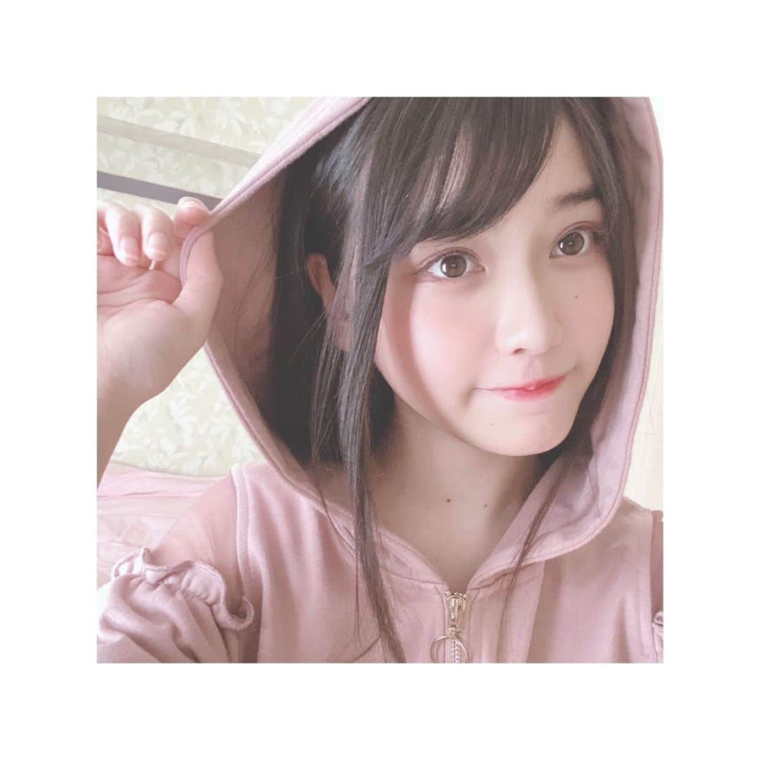 田中南さんのインスタグラム写真 - (田中南Instagram)「ぴんくのふーど🎀☁️💕          肩の所がすけててかわいいの  （๑⃙⃘ˊ꒳​ˋ๑⃙⃘）  #nicola  #ニコモ  #田中南  #フード」8月7日 15時56分 - minam_tanaka