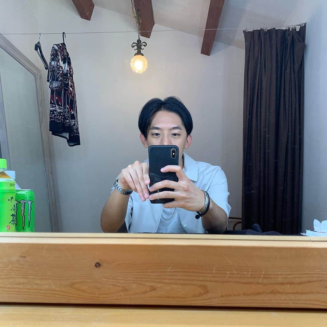 KEN THE 390のインスタグラム：「撮影中☀️  #ついに始まる最高なシーズン #KENTHE390」