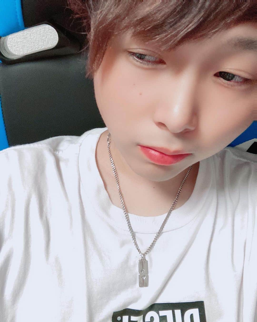 らーくんのインスタグラム：「ほっぺ膨らんだ。おまゆじゅうや😖 #早く治って #おはようございます #からのおやすみ #今から編集 #頑張る #褒めて伸びるタイプ」