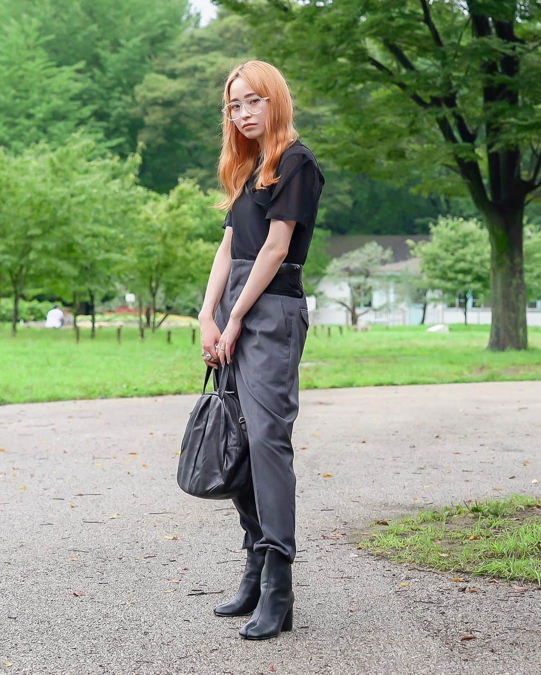 Fashionsnap.comさんのインスタグラム写真 - (Fashionsnap.comInstagram)「【#スナップ_fs】 Name monami Shirt #AKIKOAOKI Pants #TOGA Bag #kawa-kawa Shoes #used Eyewear #ayame  #fashionsnap #fashionsnap_women」8月7日 16時52分 - fashionsnapcom