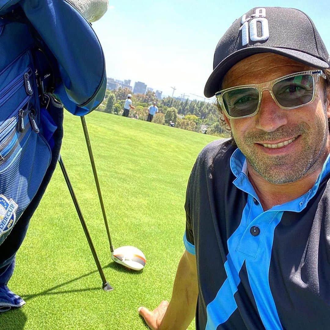 アレッサンドロ・デル・ピエロのインスタグラム：「#golf #passion #adp10」