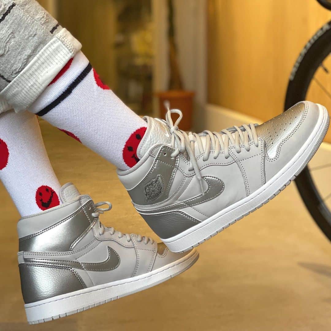 mastasimonのインスタグラム：「My Kick Game ‼️Fresh & Clean !   #nike #airjordan1 #airjordan1retro #airjordan1tokyo #stayfresh #kickstagram #kicks #sneakerhead」