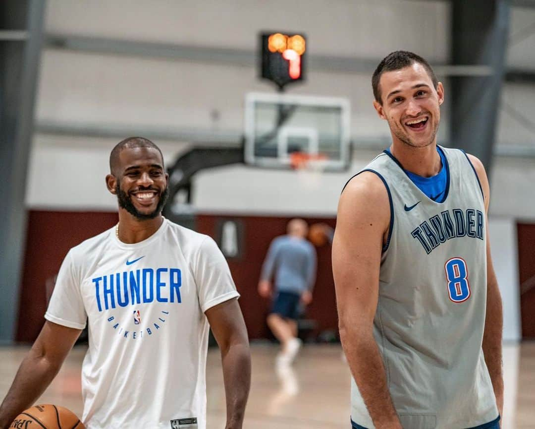 ダニーロ・ガリナリさんのインスタグラム写真 - (ダニーロ・ガリナリInstagram)「❤️🏀 Basketball never stops, training in the bubble!  #WholeNewGame #ThunderUp #NbaBubble」8月7日 18時00分 - danilogallogallinari