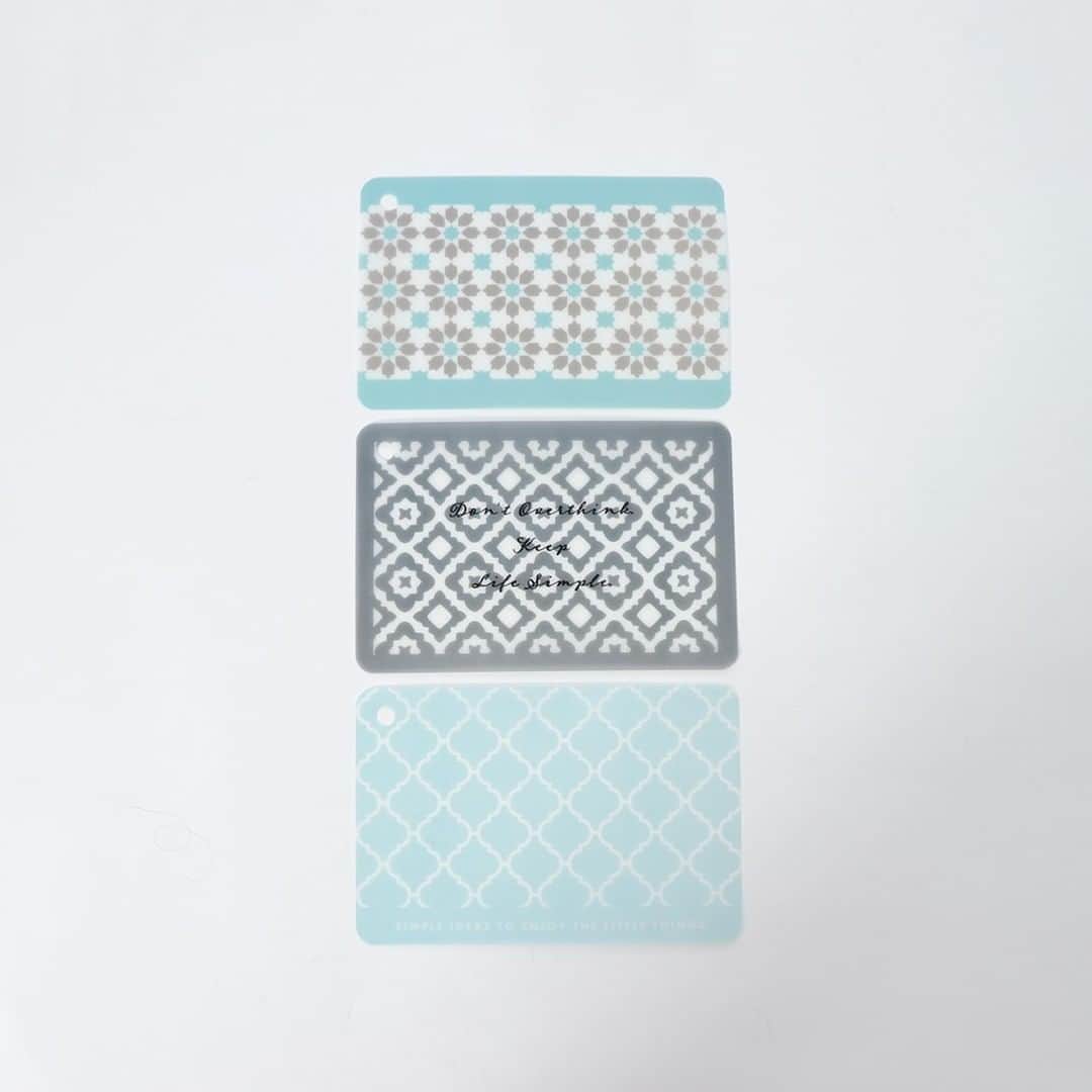 3COINSさんのインスタグラム写真 - (3COINSInstagram)「❋ Moroccan tile ❋⠀  用途別カッティングボード3P (約)H20×W30×D0.6cm 300円(税込330円)  爽やかで清潔感のあるモロッカンタイル柄の キッチンアイテムが登場✨  店舗により在庫が異なりますので、お立ち寄りの店舗までお問い合わせください。  #3COINS #スリーコインズ #スリコ﻿ #モロッカンスタイル #コラベルタイル #モロッカンタイル柄 #タイル柄 #キッチン #キッチンアイテム #モロッコタイル #コラベルタイル柄 #キッチングッズ #シンプルな暮らし #便利グッズ #プチプラ雑貨 #プチプラ好き #キッチングッズ #kitchen #moroccostyle #morocco」8月7日 18時01分 - 3coins_official