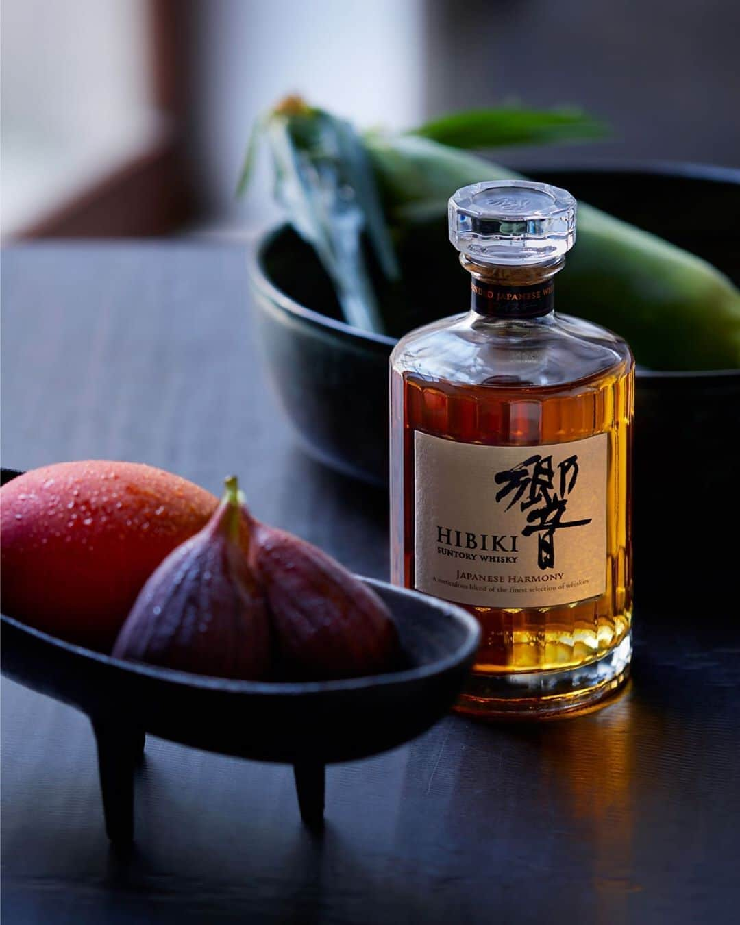 響 | SUNTORY WHISKY HIBIKIさんのインスタグラム写真 - (響 | SUNTORY WHISKY HIBIKIInstagram)「. HIBIKI TIME　～二十四節気・立秋～  瑞々しい果実や香り豊かな食材と、めぐる季節を慈しむ。 Feel the passage of seasons and appreciate natural blessings of fresh fruits and fragrant foods.  #hibiki #響 #二十四節気 #24seasons #立秋 #risshu #earlyautumn #withnature #fruits #vegitables」8月7日 18時02分 - suntorywhisky_hibiki