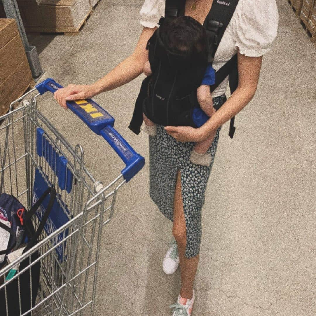 Moe.Mさんのインスタグラム写真 - (Moe.MInstagram)「. . . 昨日は家族👨‍👩‍👦でIKEA💛💙💛 いっぱい買ってもらった🤭 満足満足😤 . . . #ファッション #産後太り #ママファッションプチプラ #ootd #ootdfashion #fashion #ダイエット女子 #産後ダイエット #ママ #産後 #ママファッション #親子お揃い #プチプラ #プチプラコーデ #ママコーデプチプラ #ママコーデ #ダイエット中 #新米 #お洒落 #今日のコーデ #今日の服 #令和ベビー #着回しコーデ #ダイエットママ #着回し #男の子baby #楽ちんコーデ #ファッション好き #ikea」8月7日 18時21分 - m0304m