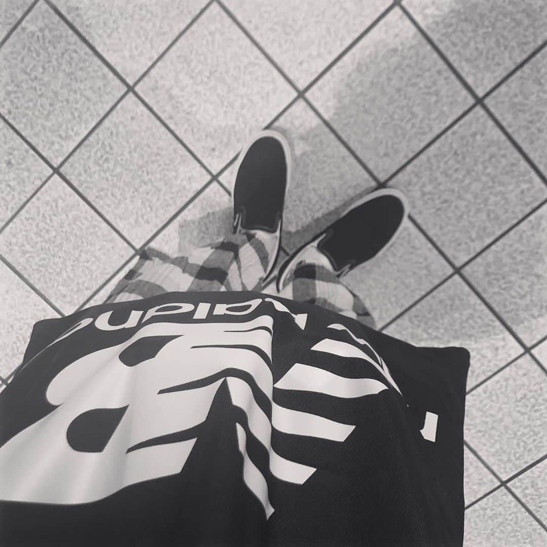 秋山衣梨佳さんのインスタグラム写真 - (秋山衣梨佳Instagram)「#newbalance 🧰」8月7日 18時41分 - akiyamaerika