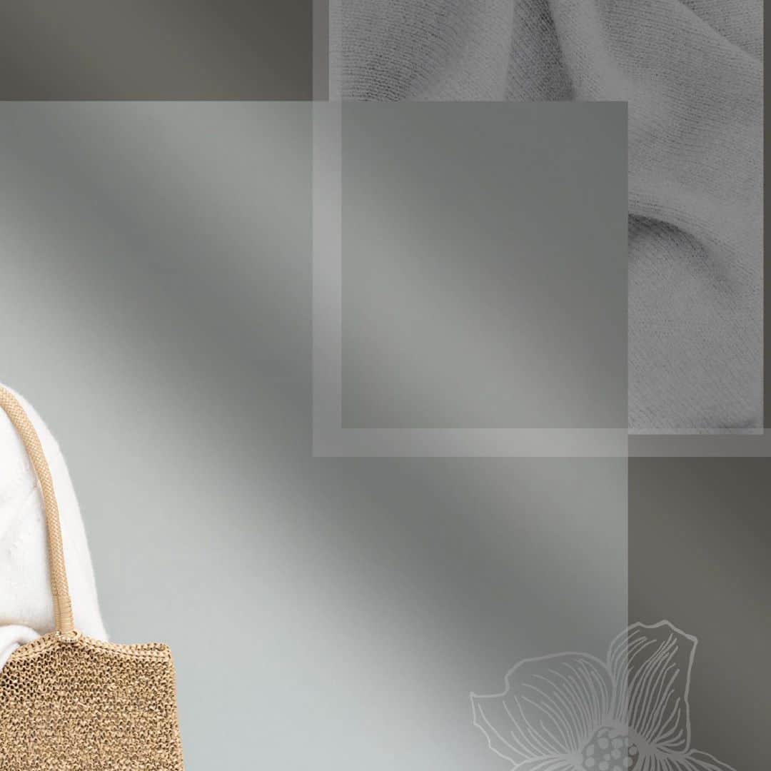 のインスタグラム：「⁣⁣ Life in light and shadow, happiness is where you find it. Embrace the Rhapsody of Kalanchoe for pursuing your unframed happiness! #ANTEPRIMA Fall-Winter 2020-21 Collection is crafted with nature to showcase the natural sense of being. ⁣⁣ ⁣ Check out the Fall-Winter 2020-21 Collection via link in bio.⁣ ⁣ Special thanks to: Photographer: @masaminaruo Model: @thenancyschneider (IMAGE) Casting:  @hype_casting  Stylist: @stylist_midorimasuda Hair Stylist: @asahihair Makeup artist: @sadaito ⁣⁣ ⁣ #GlobalChild #UnframedHappiness #ReinventedClassic#NewCozy #PursueRealHappiness #NewCollection #RTW #ReadyToWear #FW20 #Wirebag #Classic #Style #Fashion #Italian #Luxury ⁣⁣ #InstaBag #Design #Lifestyle #Urban #Handcraft #アンテプリマ #패션」